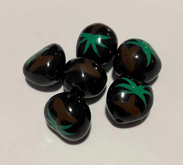 PAINTED KUKUI NUTS